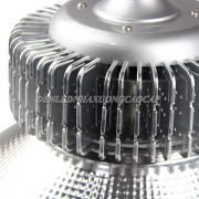 Tản nhiệt của đèn led nhà xưởng 50w B7-50